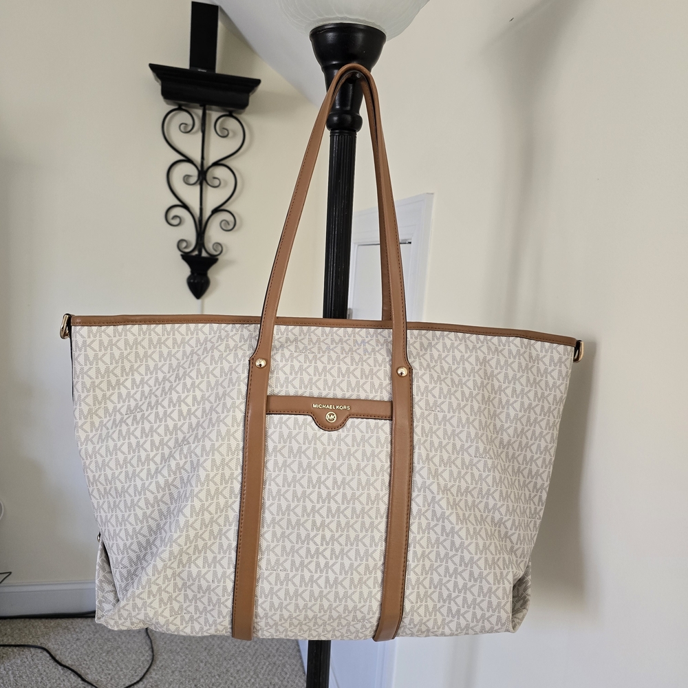 Michael Kors Signature Belk Tote